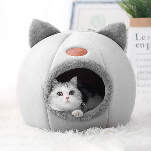 Winter Comfort Pet Cave: Cozy Cat Bed & Small Dog House Tent for Indoor Use